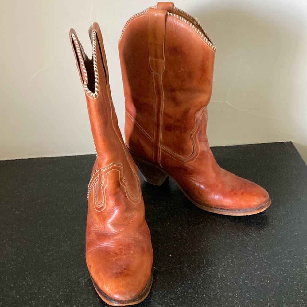 Predictions Women's Western Boots Size: 8